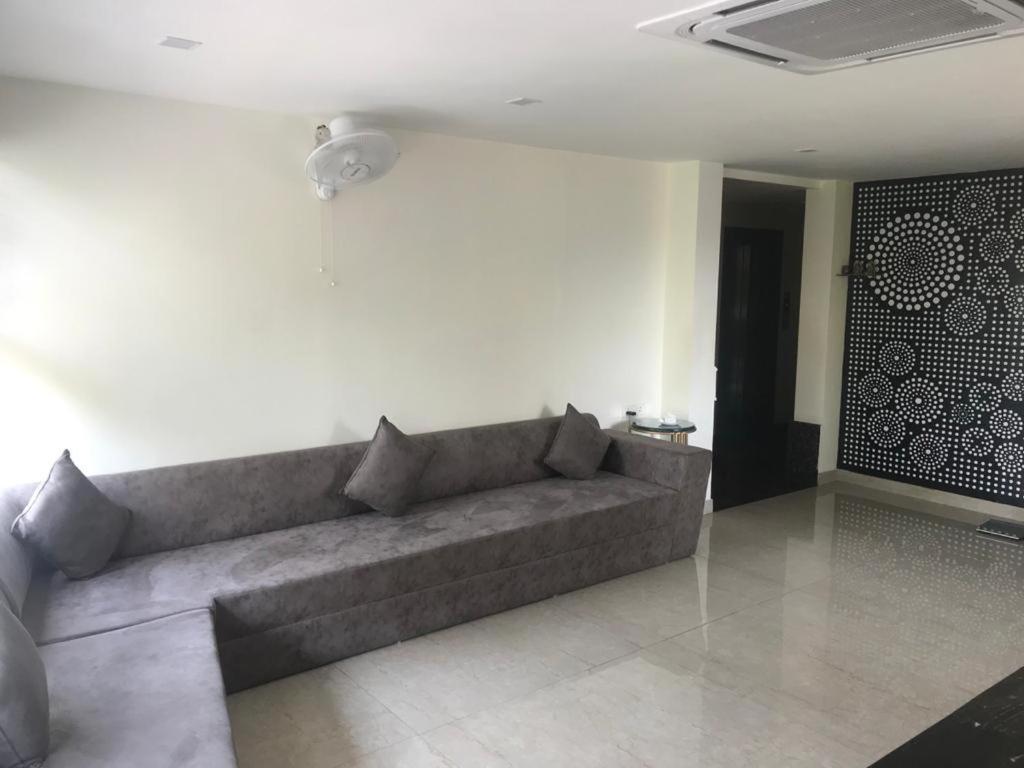 Hotel City Square Hisār Buitenkant foto